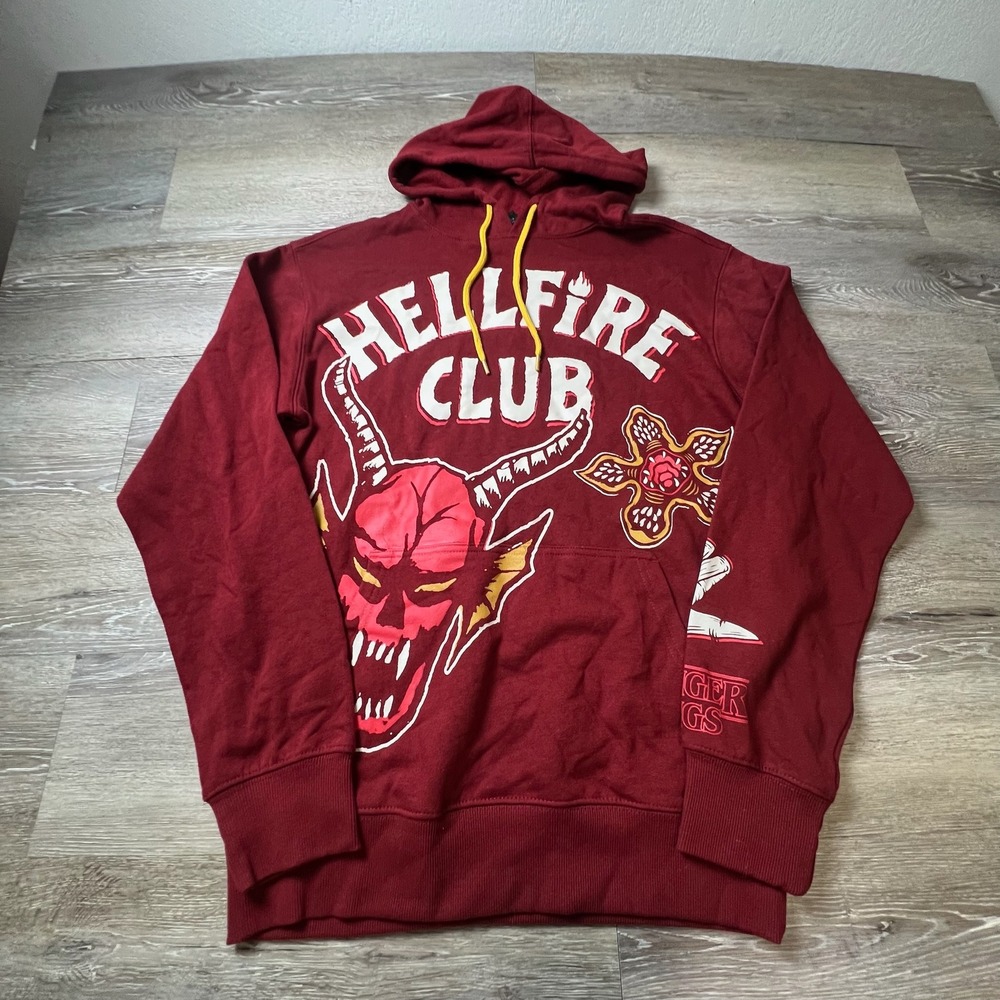 Stranger Things Hellfire Club Hoodie Mens Small Red Graphic Pullover Sweatshirt